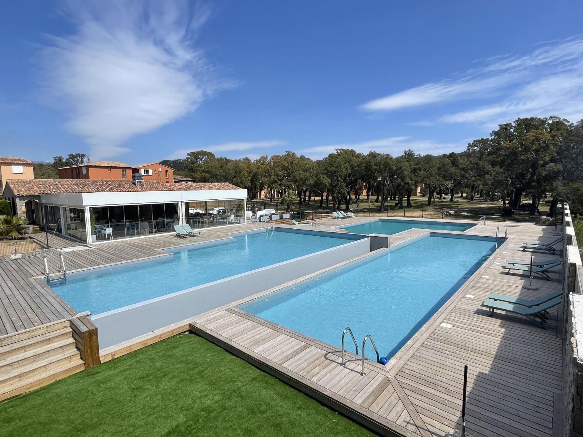 Residence Hoteliere Les Hameaux De Saint Cyprien 25 M2 Lecci Exterior photo