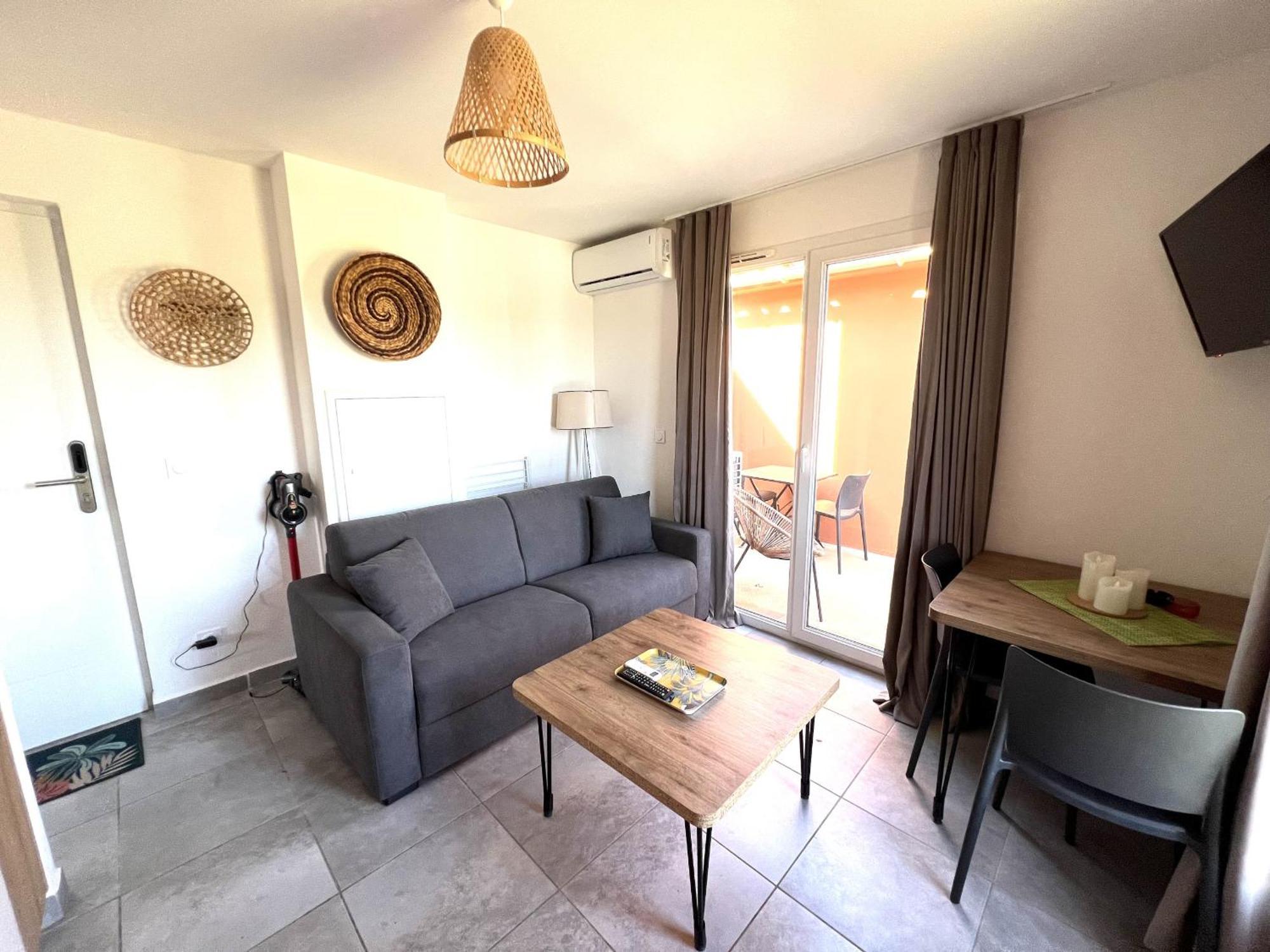 Residence Hoteliere Les Hameaux De Saint Cyprien 25 M2 Lecci Exterior photo