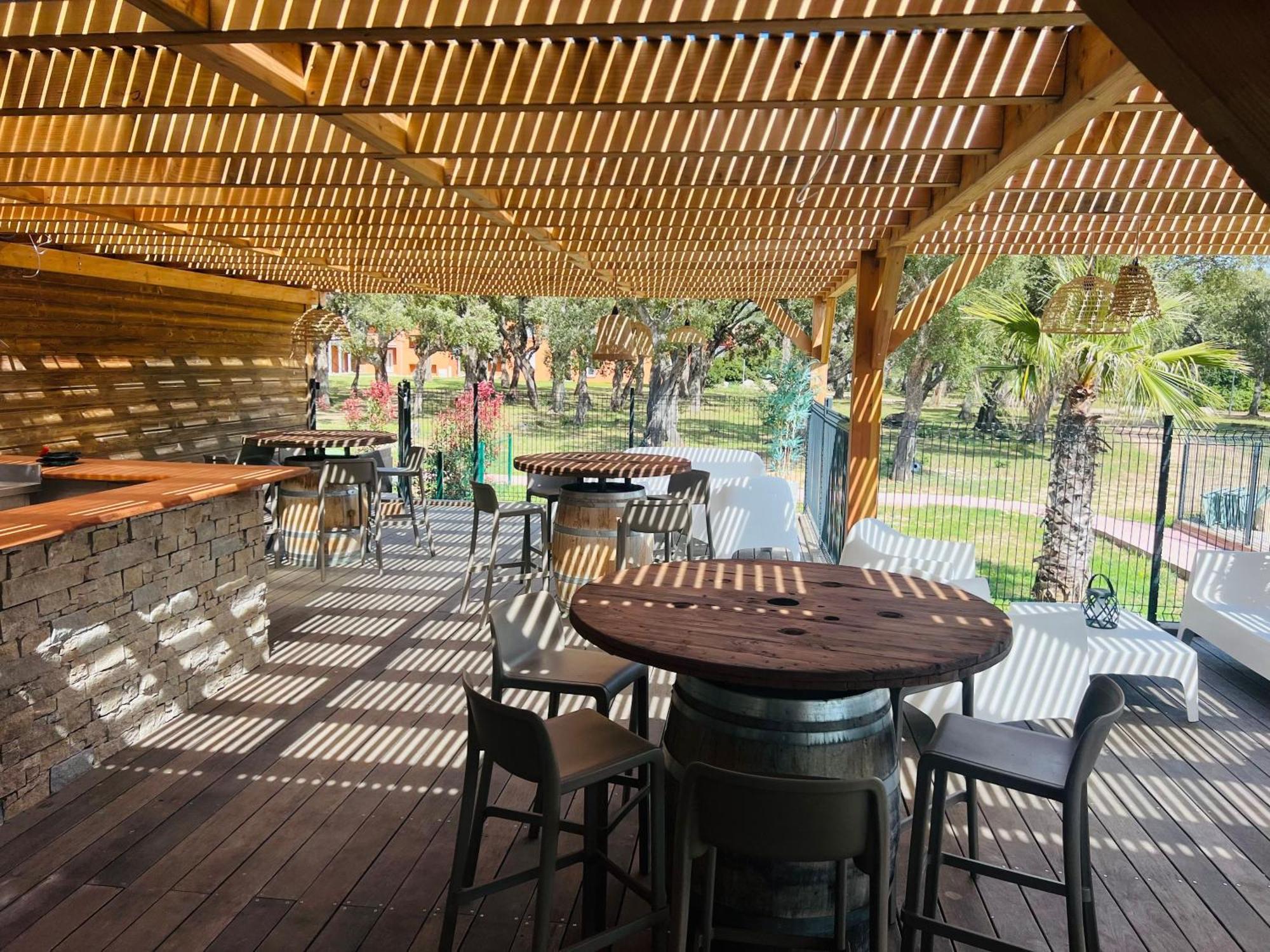 Residence Hoteliere Les Hameaux De Saint Cyprien 25 M2 Lecci Exterior photo