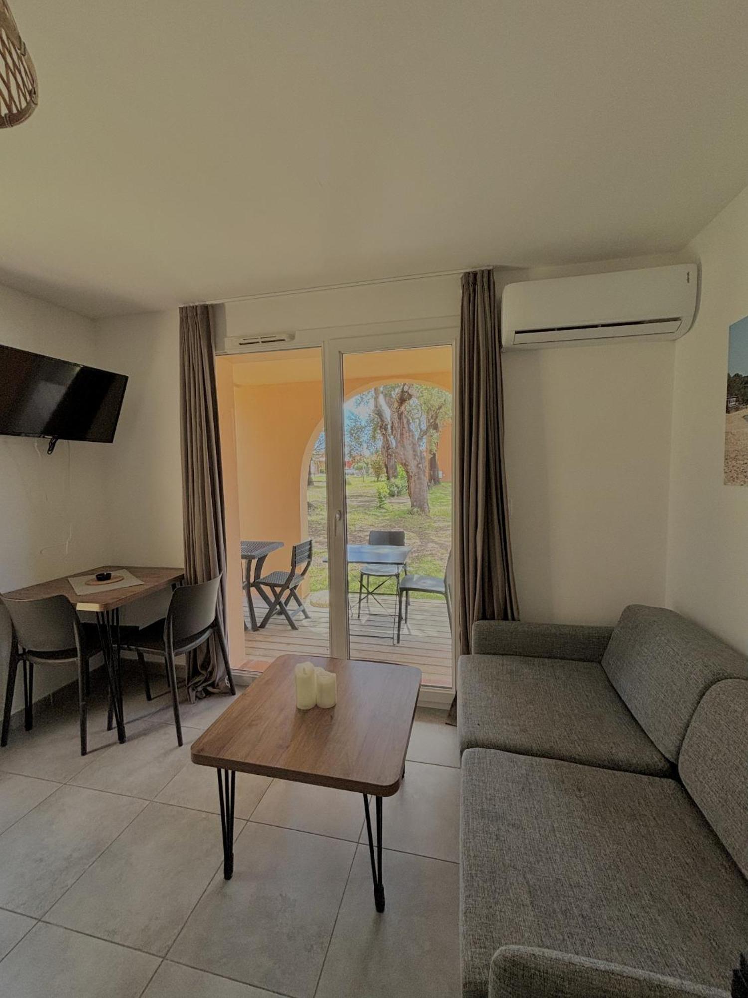 Residence Hoteliere Les Hameaux De Saint Cyprien 25 M2 Lecci Exterior photo
