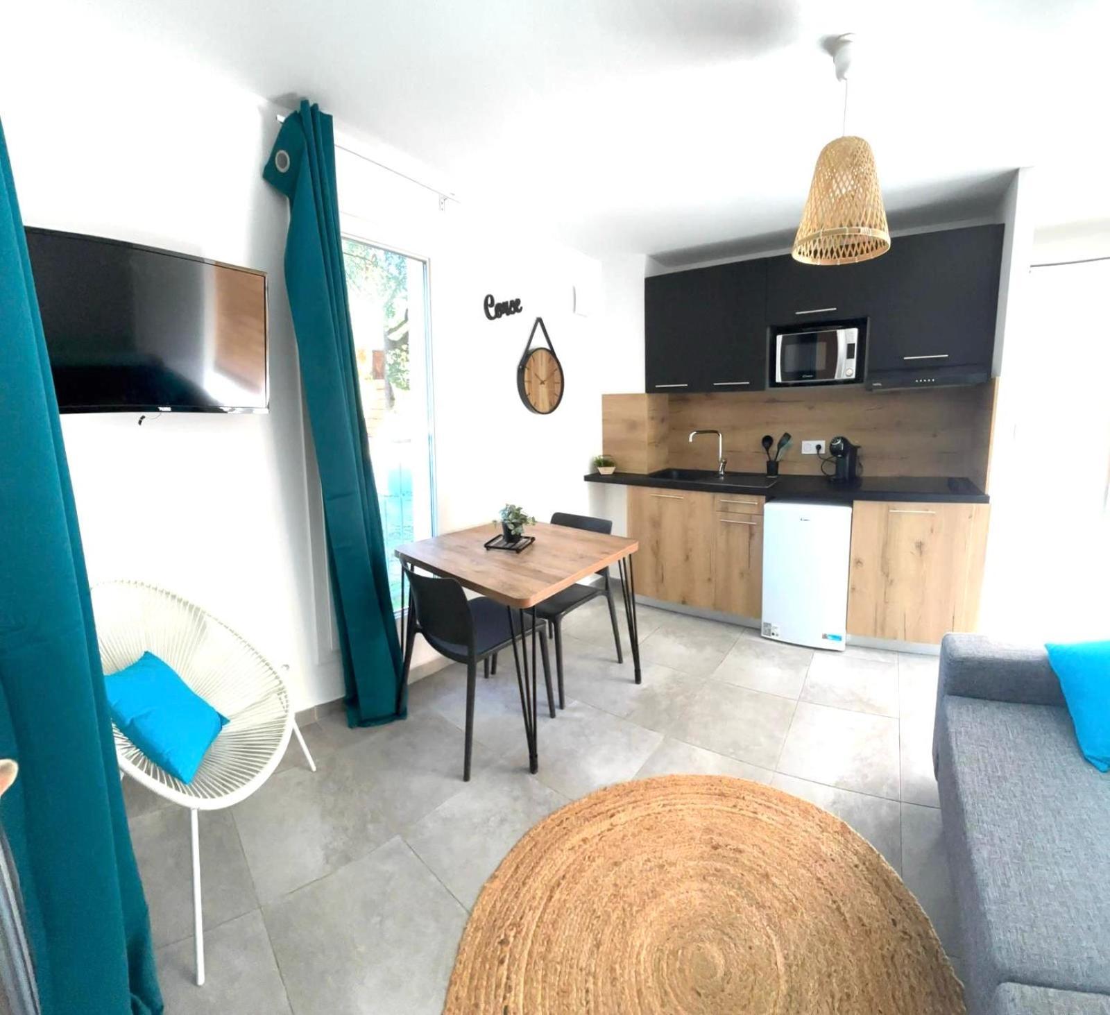 Residence Hoteliere Les Hameaux De Saint Cyprien 25 M2 Lecci Exterior photo